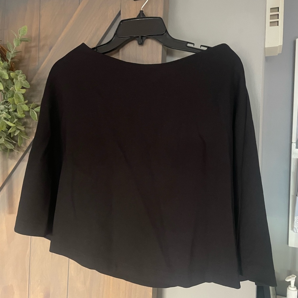 Black skater skirt